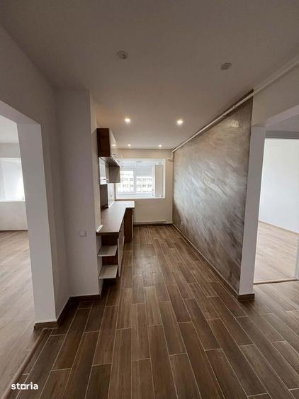 Apartament cu 2 camere decomandat în Aleea Carpați