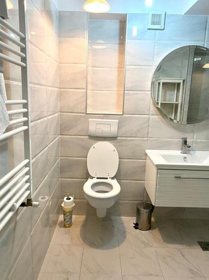 Apartament cu 2 camere semidecomandat, mobilat în Vitan Mall