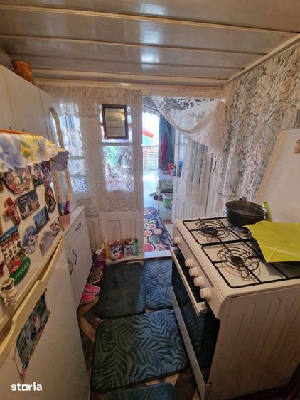 De vanzare casa batraneasca in Horia, teren de 700mp, 3 anexe, 55000e - 8