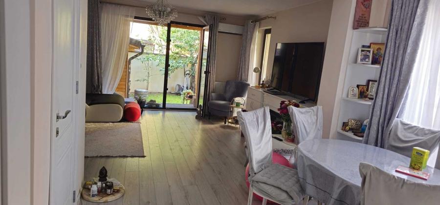 Casă cu 3 camere în Central