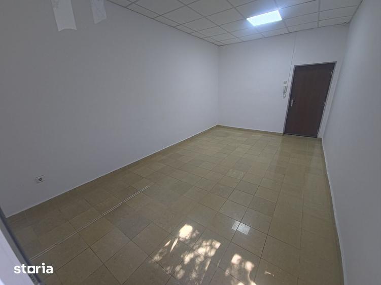 Spațiu comercial, de 22 mp, în Faleza Nord