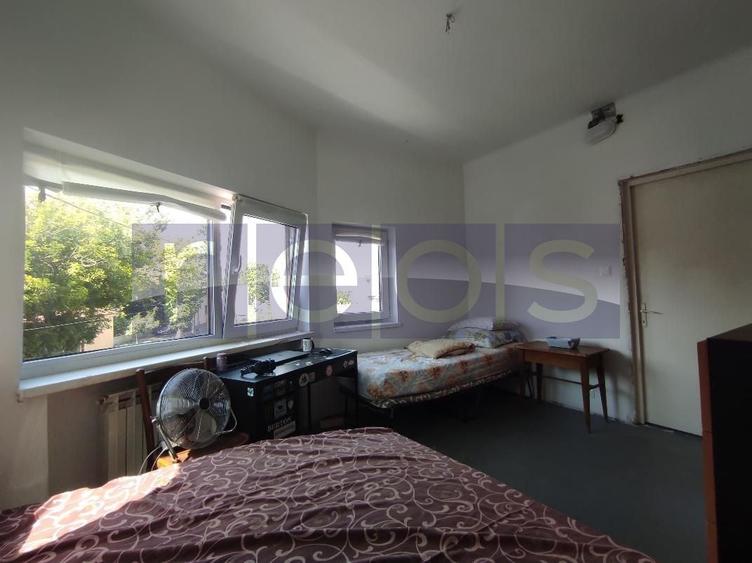 Apartament cu 4 camere decomandat în Calea Călărașilor