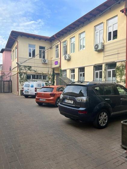 Spațiu comercial, de 130 mp, în Eminescu