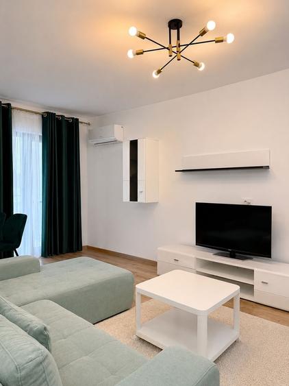Apartament cu 2 camere semidecomandat, mobilat în Floreasca