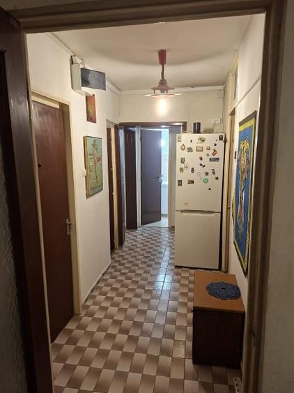 Apartament cu 3 camere decomandat, mobilat în Lujerului