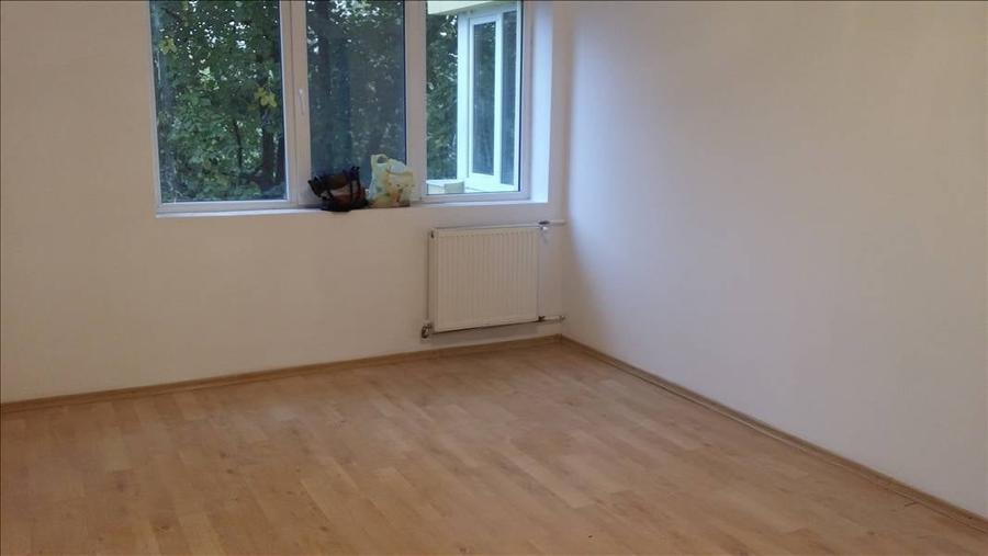 Apartament cu 3 camere decomandat în Liviu Rebreanu