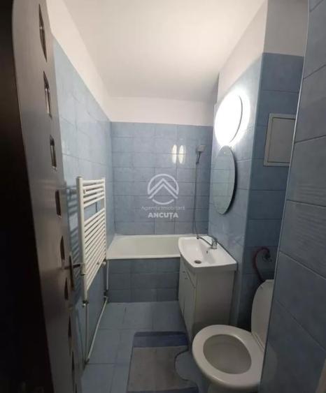 Apartament cu 2 camere decomandat în Gruia