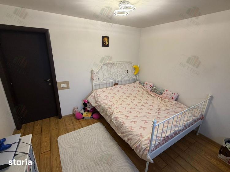 Casă cu 4 camere cu Teren 230 Mp în Glina