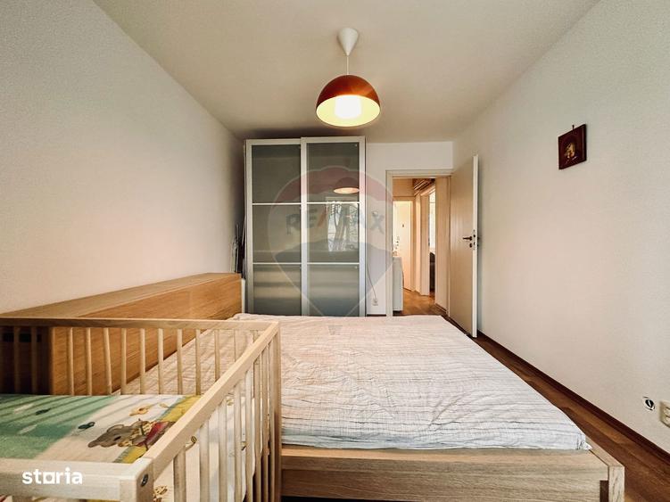 Apartament cu 3 camere semidecomandat, mobilat în Drumul Taberei