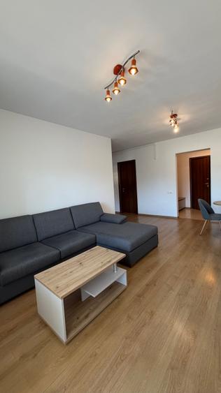 Apartament cu 2 camere decomandat în Astra