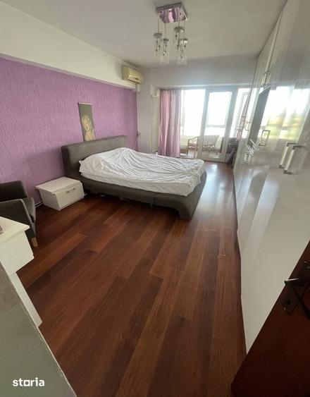 Apartament cu 3 camere decomandat în Țiglina 1