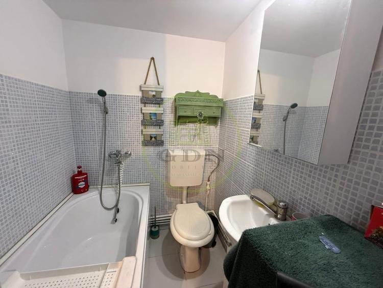 Casă individuală cu 6 camere cu Canalizare în Mogoșești