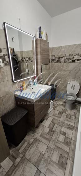 Apartament cu 2 camere decomandat în Florești