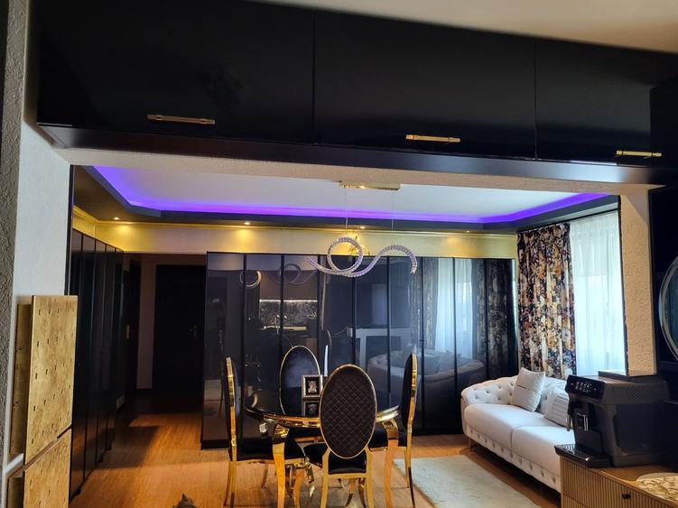 Apartament cu 3 camere semidecomandat în Drumul Taberei