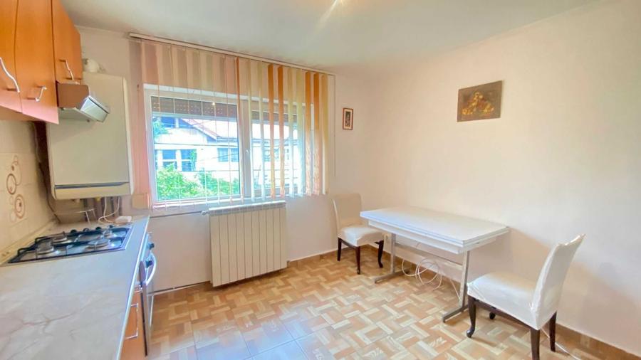 Apartament cu 3 camere decomandat în Snagov