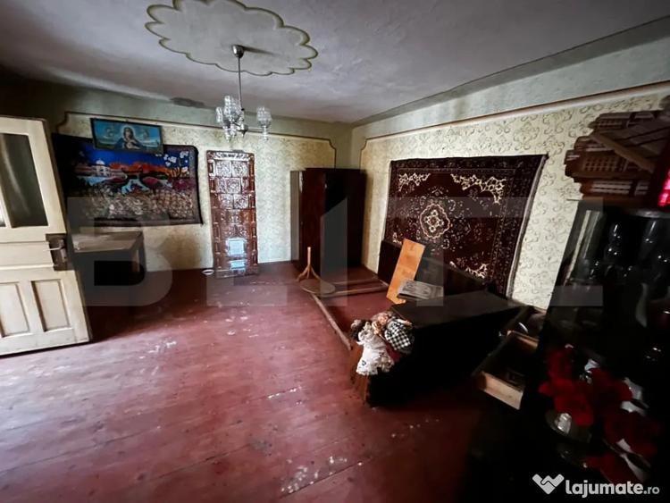 Casă cu 4 camere cu Teren 3300 Mp în Central