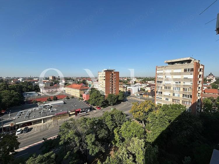 Apartament cu 3 camere semidecomandat în Gheorghe Lazăr