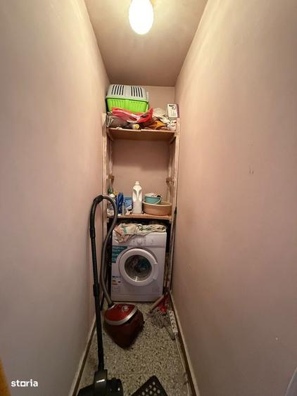 Apartament cu 3 camere decomandat în Girocului