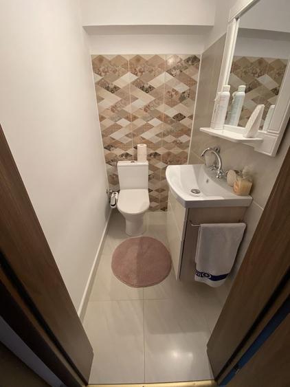Apartament cu 3 camere decomandat în Exterior Vest