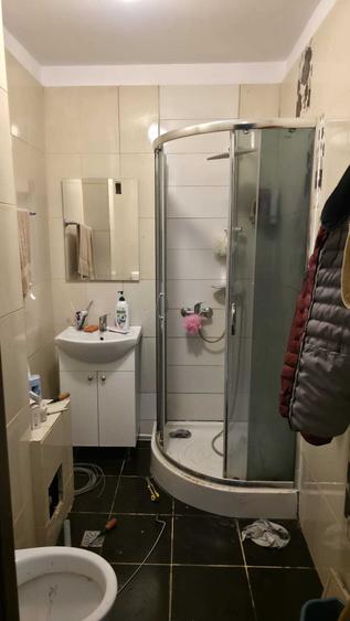 Garsonieră decomandată în Gorjului