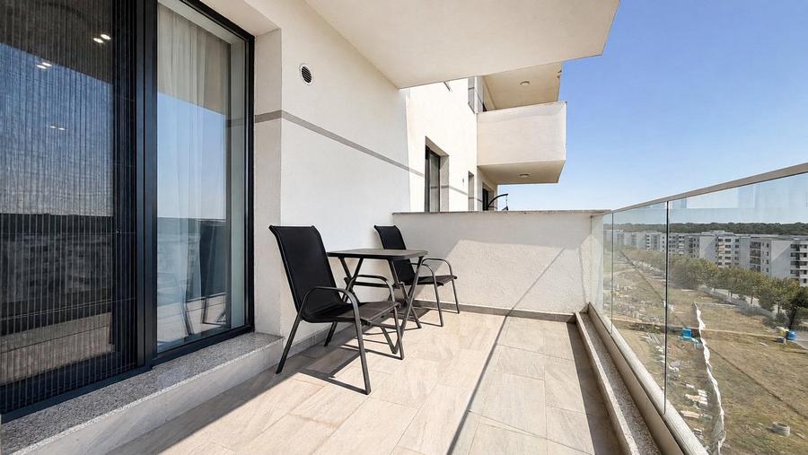 Apartament cu 2 camere semidecomandat, mobilat în Băneasa