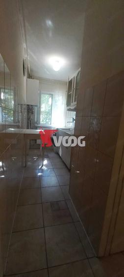 Apartament cu 3 camere semidecomandat în Circumvalațiunii