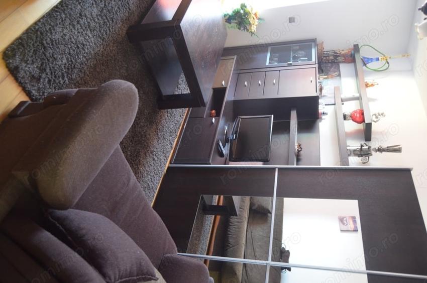 Apartament cu 2 camere decomandat în Predeal