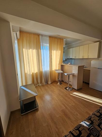 Apartament cu 2 camere semidecomandat în Palat
