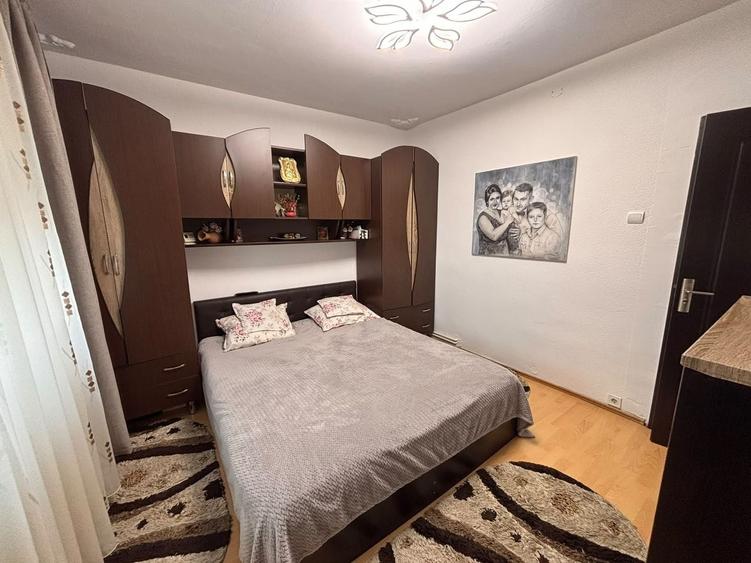 Apartament cu 2 camere în Vasile Aaron