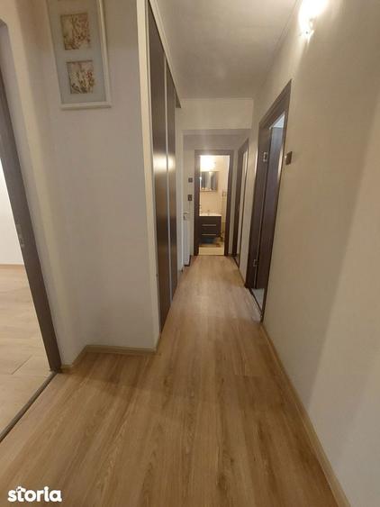 Apartament cu 3 camere decomandat în Decebal