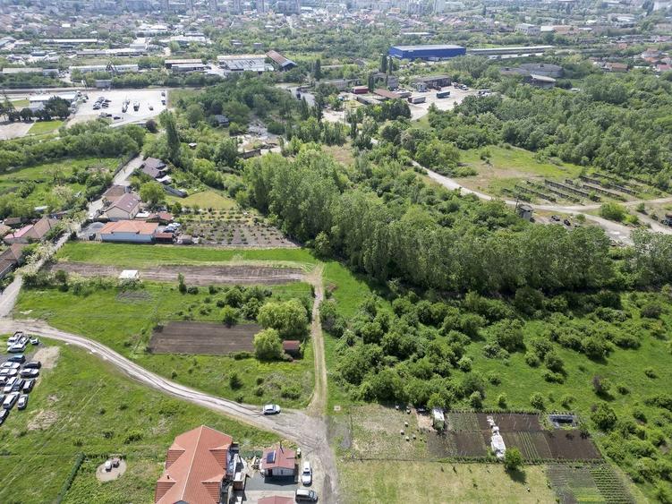 Teren Construcții intravilan de 906 mp, în Grădiște