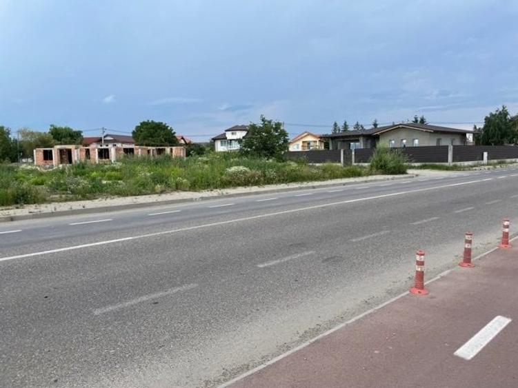 Teren Construcții intravilan de 400 mp, în Nord-Est