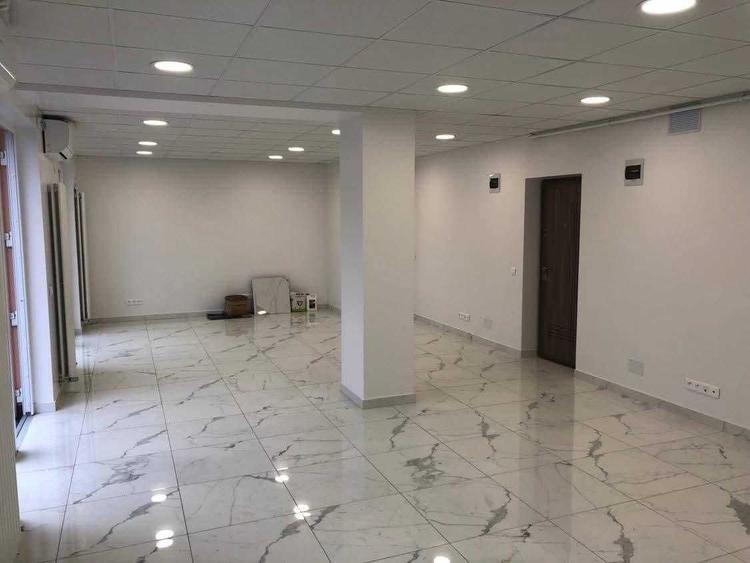 Spațiu comercial, de 53 mp, în Central
