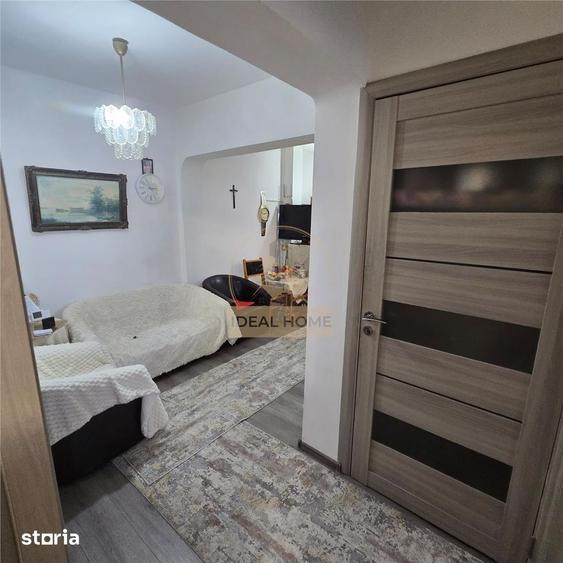 Apartament cu 3 camere decomandat în Dacia