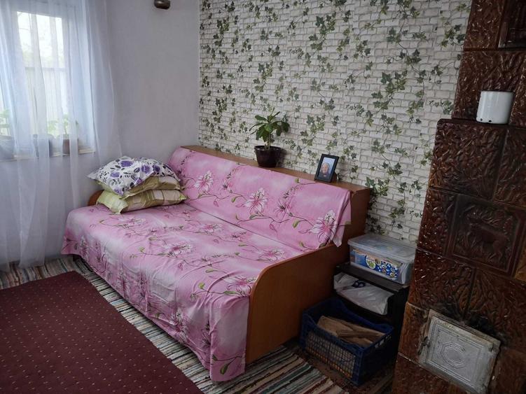 Casă cu 3 camere în Rătești