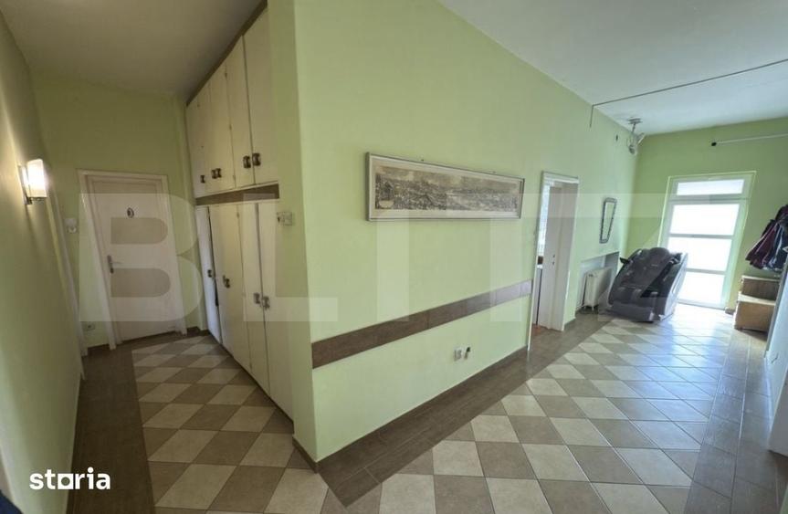 Apartament cu 5 camere în Central