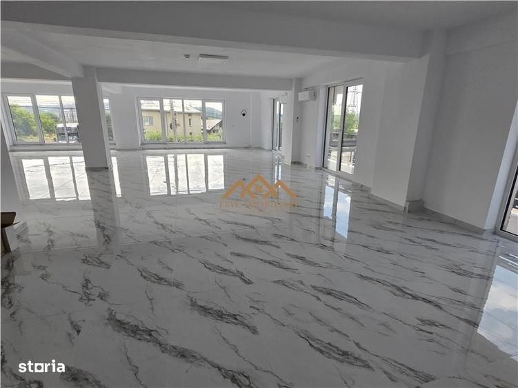 Spațiu comercial, de 150 mp, în Central