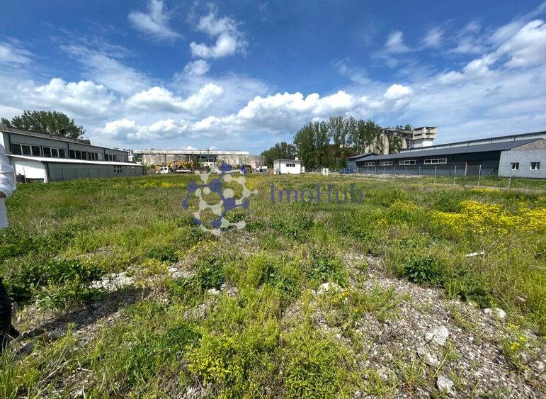 Teren Construcții intravilan de 2300 mp, în Cug