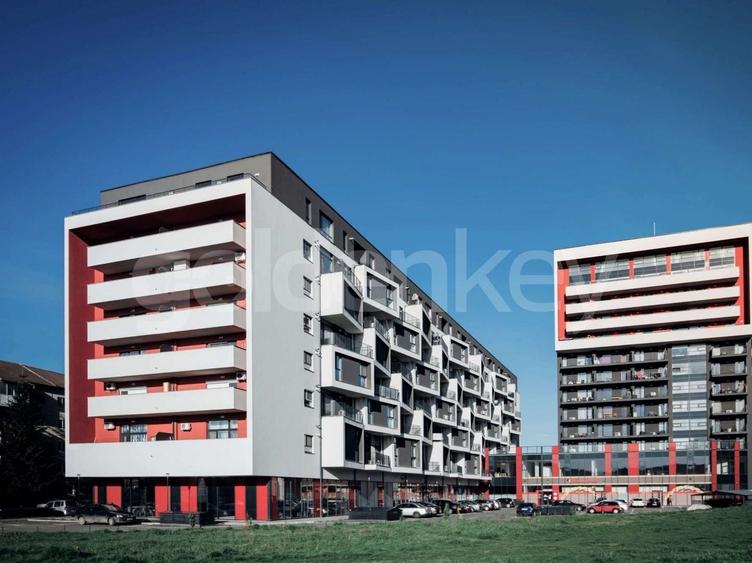 Spațiu comercial, de 3,265 mp, în Central