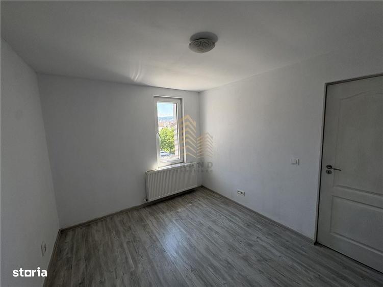 Apartament cu 2 camere decomandat în Decebal