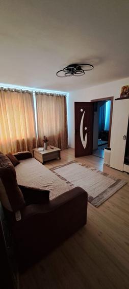 Apartament cu 2 camere semidecomandat în Nord