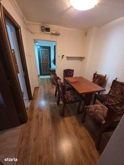 Apartament cu 3 camere decomandat în Burdea