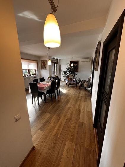 Apartament cu 3 camere în Câmpului