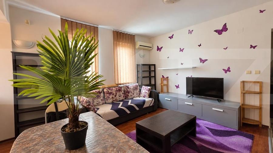 Apartament cu 2 camere semidecomandat, mobilat în Soarelui