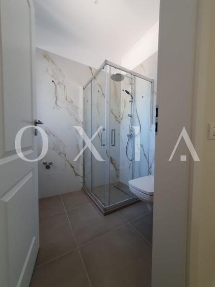 Duplex cu 5 camere cu Canalizare în Dumbrăvița