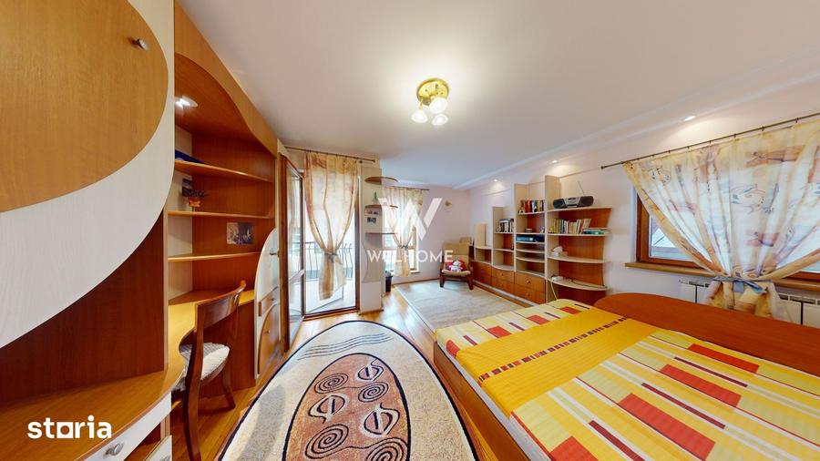 Casă cu 7 camere cu Teren 475 Mp în Ștrand