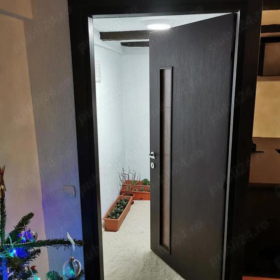 Casă cu 4 camere cu Teren 2200 Mp în Pietrari