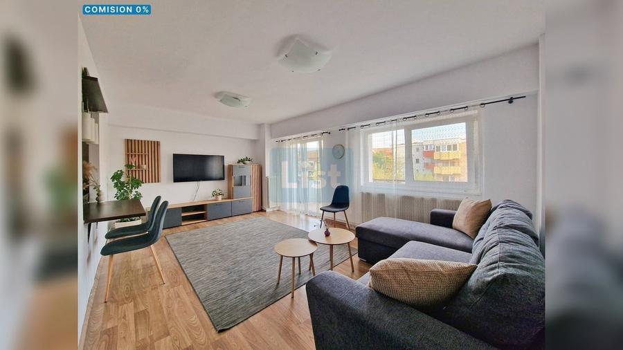 Apartament cu 3 camere semidecomandat în Zorilor