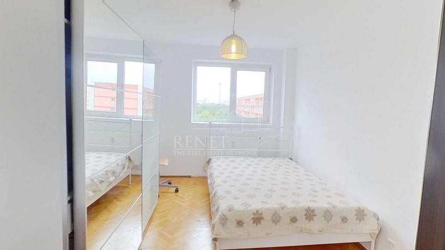 Apartament cu 3 camere semidecomandat în Câmpia Libertății