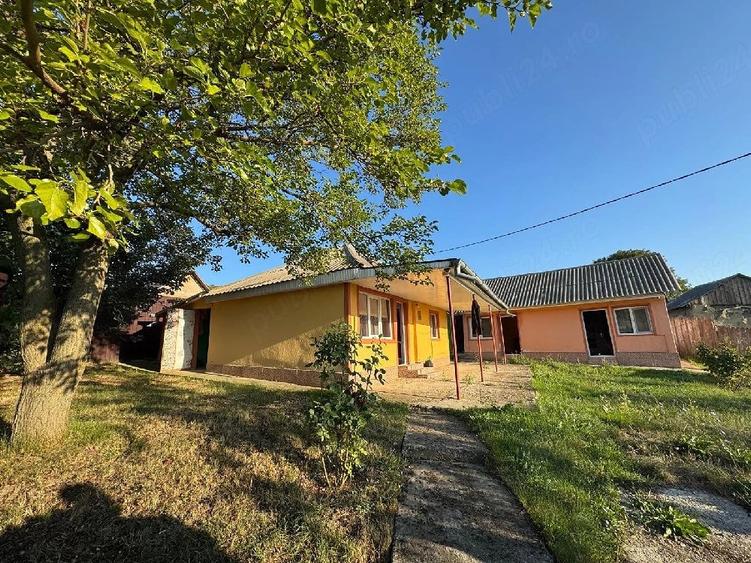 Casă cu Teren 531 Mp în Picioru Lupului